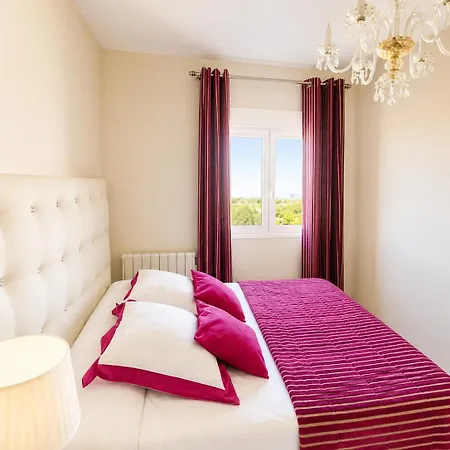 The White Apartment: Luxury, And Design Apartmán Valencie