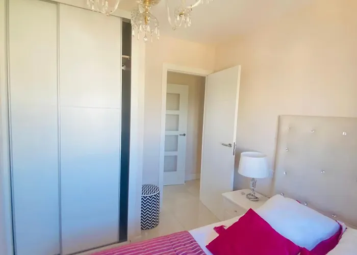 The White Apartment: Luxury, And Design Apartment Valencia