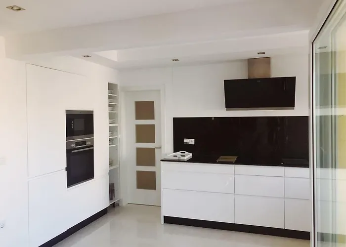 The White Apartment: Luxury, And Design Valencia