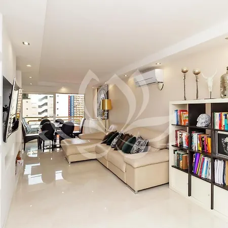 The White Apartment: Luxury, And Design דירה *