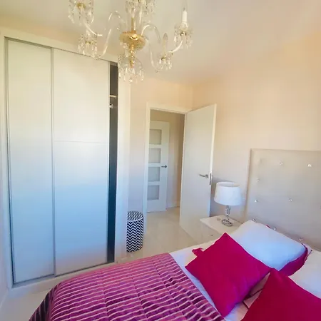 The White Apartment: Luxury, And Design דירה ולנסיה
