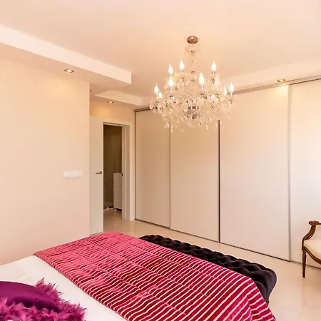 דירה The White Apartment: Luxury, And Design