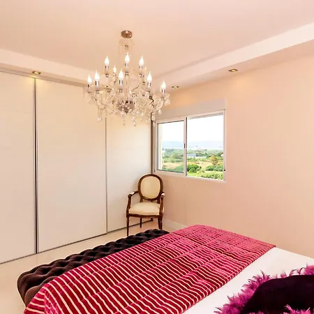 דירה The White Apartment: Luxury, And Design